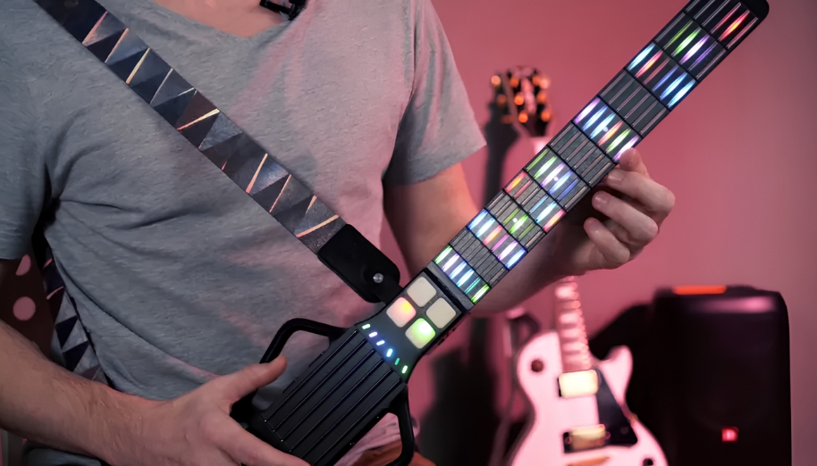 Smart guitar có dễ học không? Ưu điểm, hạn chế, so sánh chi tiết cho người mới 3 Phản hồi tức thì từ ứng dụng giúp người mới biết mình đang luyện tập đúng hướng hay không