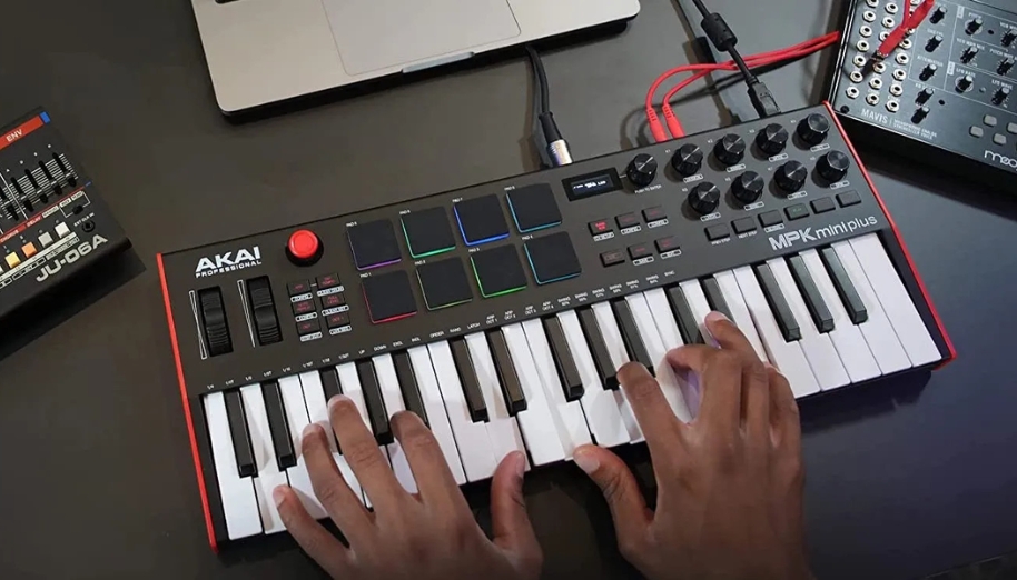 MIDI controller là bộ điều khiển