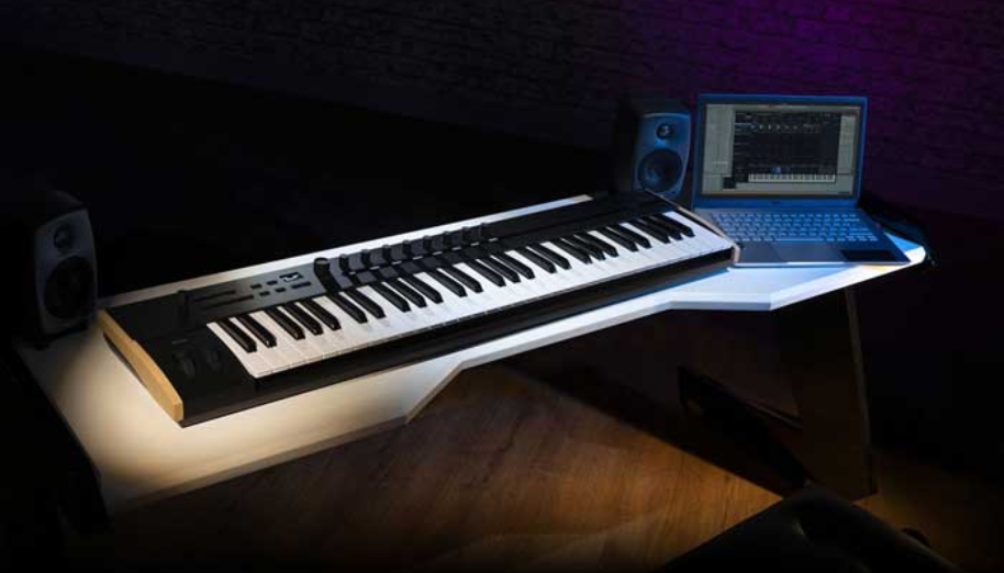 MIDI Controller 61 phím là gì? Hướng dẫn chọn mua chi tiết cho người mới 2 MIDI controller 61 phím giúp beatmaker nhập và ghi dữ liệu MIDI nhanh chóng hơn