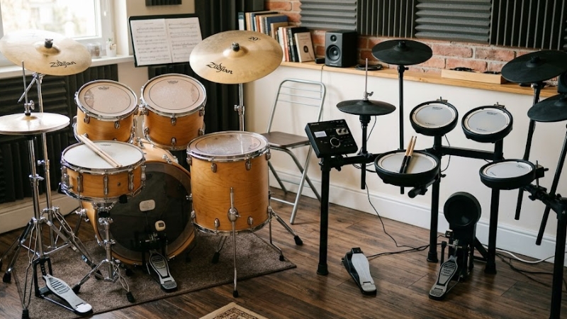 Nên chọn trống acoustic hay điện tử? Hướng dẫn cho người mới 5 Bảng so sánh trống acoustic và trống điện tử cho người mới