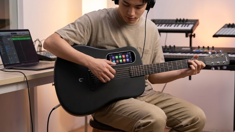 Top 5 Smart Guitar Tốt Nhất Nên Mua Cho Người Mới Bắt Đầu 3 Lava Me 4 smart guitar màn hình cảm ứng và thiết kế hiện đại